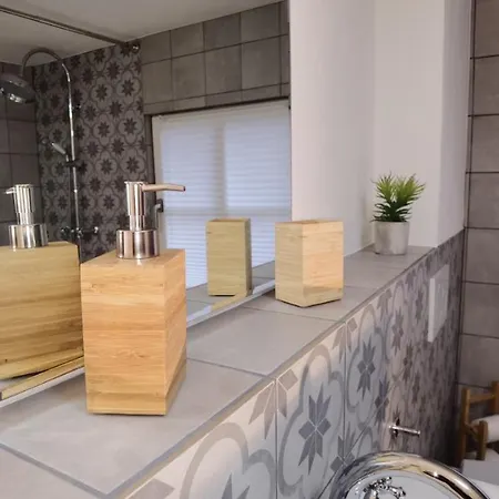 度假居 Eifel-ferienhaus Marga 普鲁姆